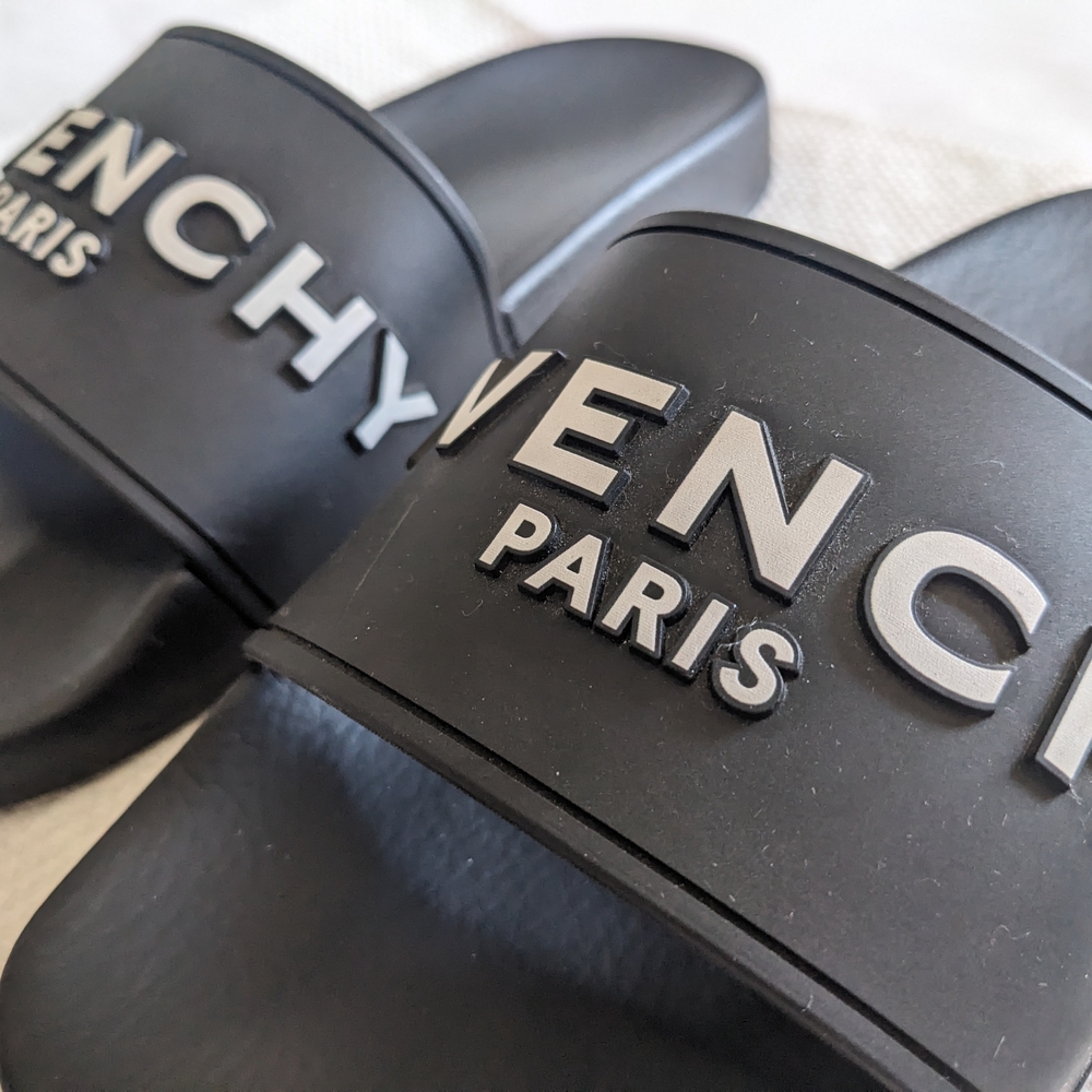 Givenchy Logo Slides - image 5